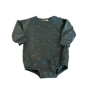 KENDI by Colored Organics bow sweatshirt romper 6–12m